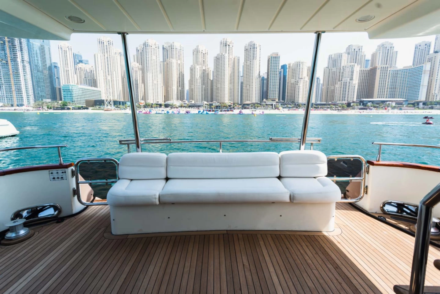 80ft Luxury Yacht View